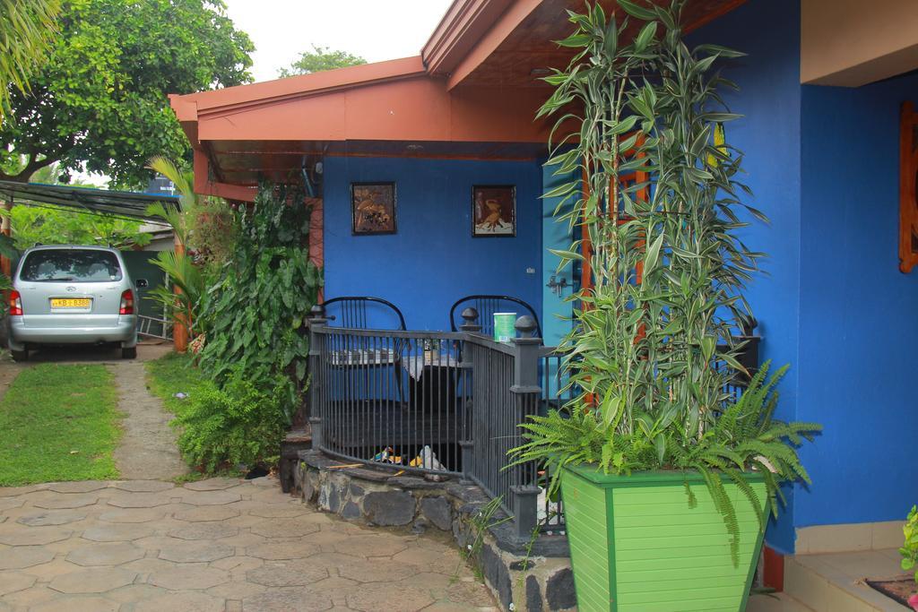 Familyhouse Apartment Negombo Room photo