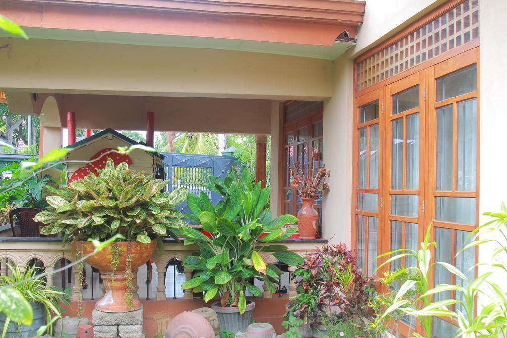 Familyhouse Apartment Negombo Exterior photo